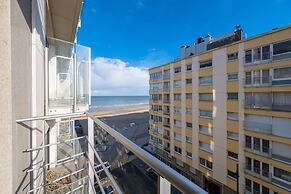 Apartment With 2 Bedrooms and sea View
