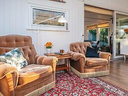 6 Person Holiday Home in Tarm
