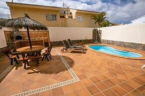 Villa in Corralejo Near Playa de Palomitas