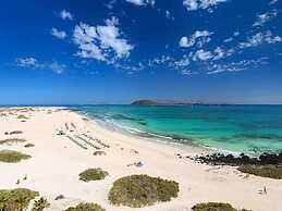 Villa in Corralejo Near Playa de Palomitas