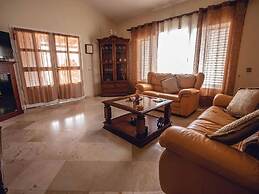 Villa in Corralejo Near Playa de Palomitas