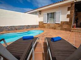Villa in Corralejo Near Playa de Palomitas