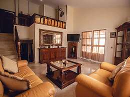 Villa in Corralejo Near Playa de Palomitas