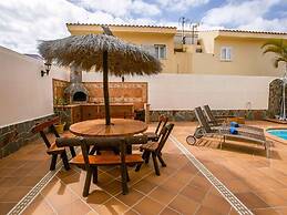 Villa in Corralejo Near Playa de Palomitas