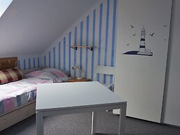 Apartment in Neu Ludershagen With Terrace