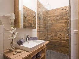Apartment Brixen Near Ski Lift