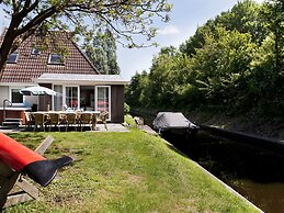 Bungalow Near De Alde Feanen Reserve