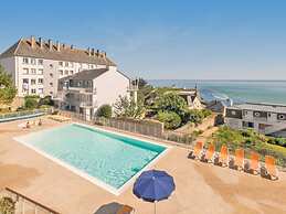 Apartment in Audierne Near Trescadec Beach