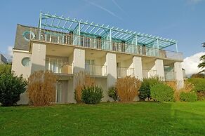 Apartment in Audierne Near Trescadec Beach