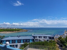 Apartment in Audierne Near Trescadec Beach