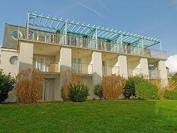 Apartment in Audierne Near Trescadec Beach
