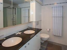 Stylish Stay w/ Sea Views