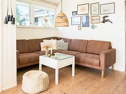 6 Person Holiday Home in Faaborg