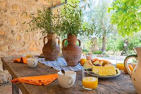 Hortella - Villa With Private Pool