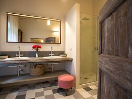 Holiday Home Magione Lake View Pool