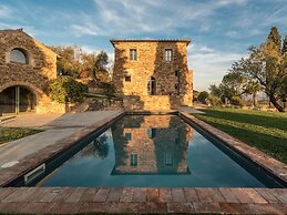 Holiday Home Magione Lake View Pool