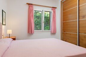 Villa in Cala D'or With Private Beach Access
