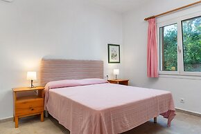 Villa in Cala D'or With Private Beach Access