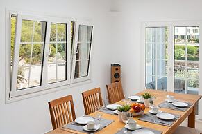 Villa in Cala D'or With Private Beach Access