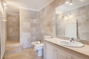 Villa in Cala D'or With Private Beach Access