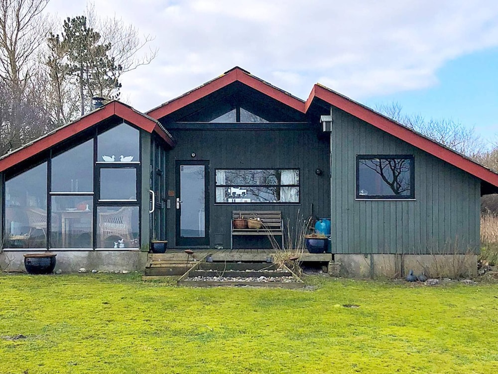 6 Person Holiday Home in Grenaa