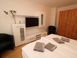 Cozy City Apartment