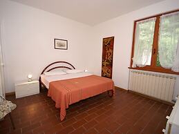 Bungalow in Garda Near Lake & Pool