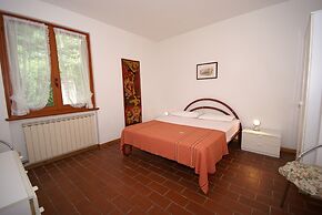 Bungalow in Garda Near Lake & Pool