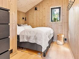 7 Person Holiday Home in Lampeland