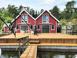 9 Person Holiday Home in Mosterhamn