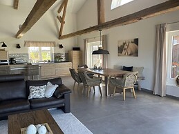 Spacious Apartment With Balcony