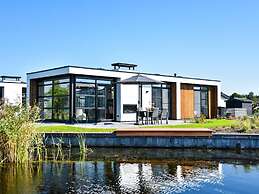 Luxury Waterfront Escape