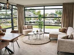 Luxury Waterfront Escape