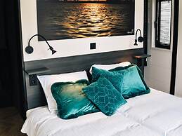 Luxury Waterfront Escape