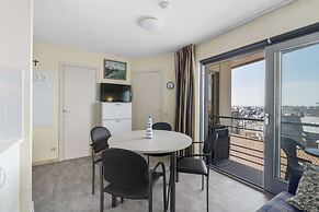 Spacious Studio Near Seafront