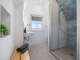 Holiday Home Wave Modern Retreat