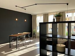 Herentals Hideaway With Balcony