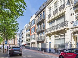 Spacious Apartment With Terrace