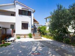 Maja Apt 1 Comfortable Holiday Residence