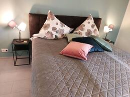 Sunshine Comfortable Holiday Residence