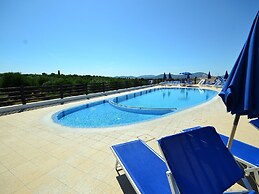 Villa in Alghero With Pool & Near Town