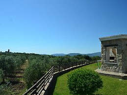 Villa in Alghero With Pool & Near Town