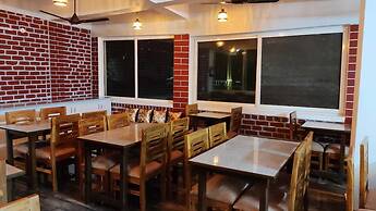Hotel StudioZ Sahastradhara