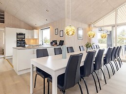 5 Star Holiday Home in Vaeggerlose