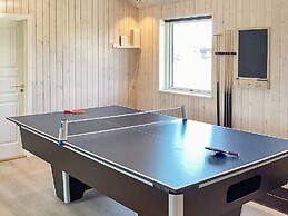 5 Star Holiday Home in Vaeggerlose