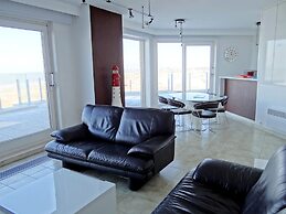Seaside Serenity Apartment