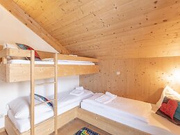 Spacious Chalet With IR Sauna and Whirlpool