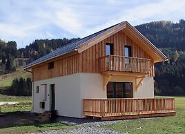 Spacious Chalet With IR Sauna and Whirlpool