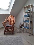 Time out Modern Retreat