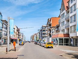 Apartment in St-idesbald Near the Beach